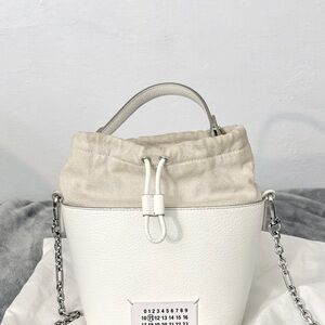 Maison Margiela 5AC bucket bag small white